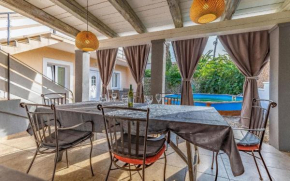 Villa Agneza Mit Garten, Pool Und Pavillon